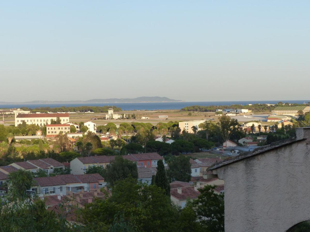 Logement Zen Sur La Colline Aux Mimosas 히에레 외부 사진