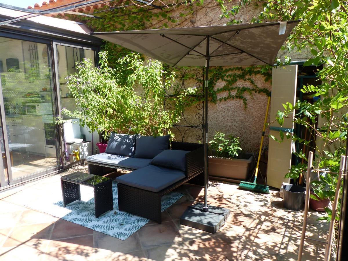 Logement Zen Sur La Colline Aux Mimosas 히에레 외부 사진